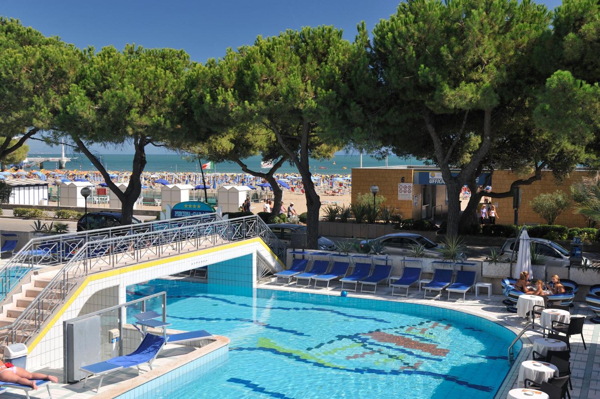 Hotel Miramare Lignano Sabbiadoro Exterior photo