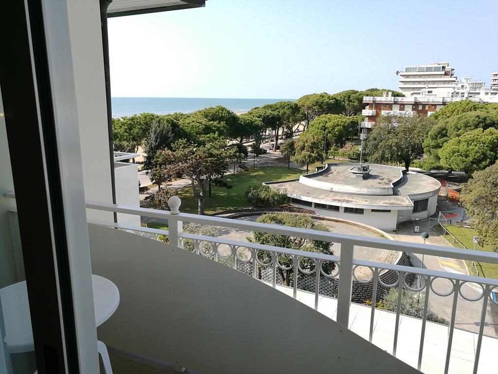 Hotel Miramare Lignano Sabbiadoro Exterior photo