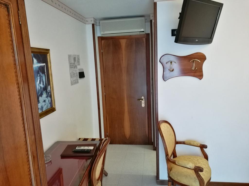 Hotel Miramare Lignano Sabbiadoro Exterior photo